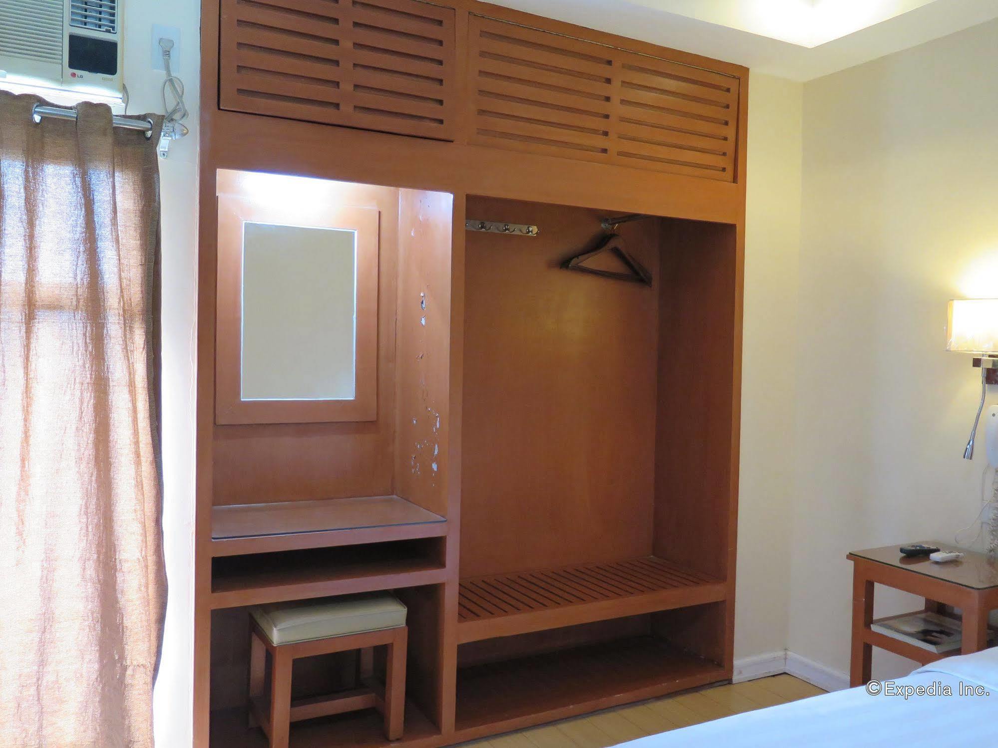La Gloria Residence Inn Cebu Extérieur photo